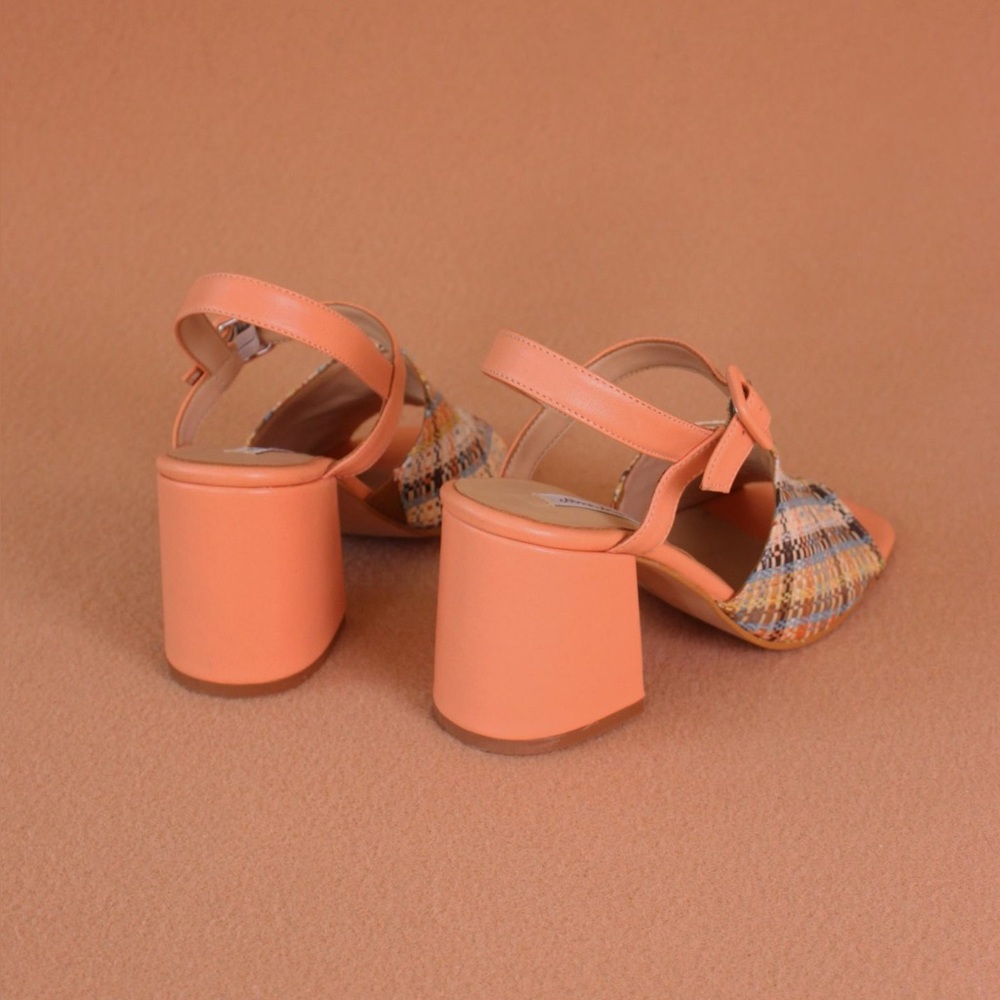 About Arianne Rita Manila Sandals - Picture 5 of 13